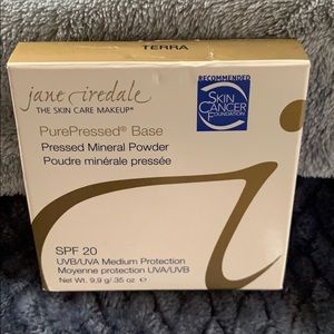 NIB Jane Iredale Pure Pressed Base in TERRA